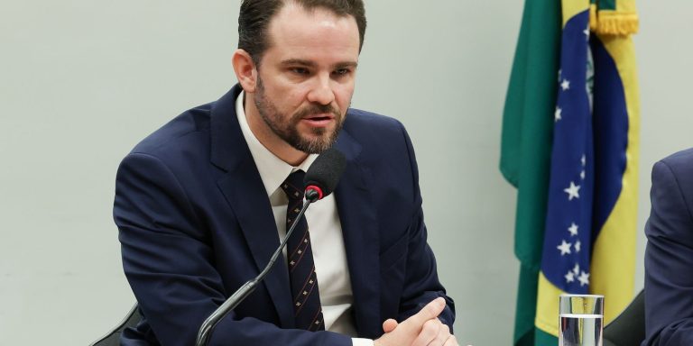Durigan critica PEC que dá autonomia ao BC por criar novo Poder” durigan-critica-pec-que-da-autonomia-ao-bc-por-criar-novo-poder”