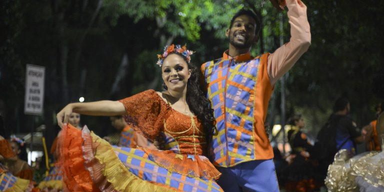 Estilo junino se transforma com a internet e novas modas estilo-junino-se-transforma-com-a-internet-e-novas-modas